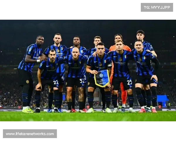 泽林斯基与比塞克参与国米部分合练球队磨合逐步加速 泽林斯基与比塞克参与国米部分合练球队磨合逐步加速